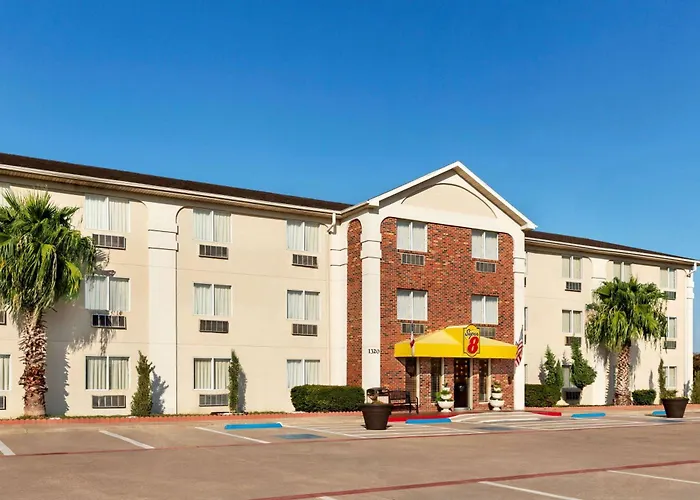 Pets Allowed Hotel Super 8 By Wyndham Waco University Area