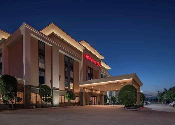 Pet Friendly hotel: Hampton Inn Waco North